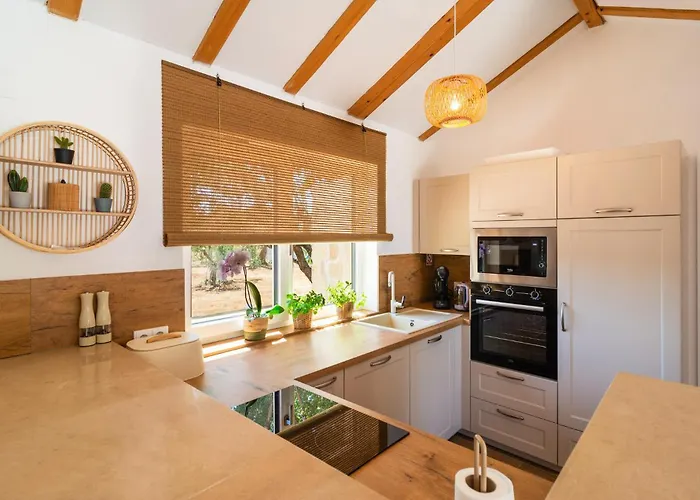 Casa Bellissima Sutivan